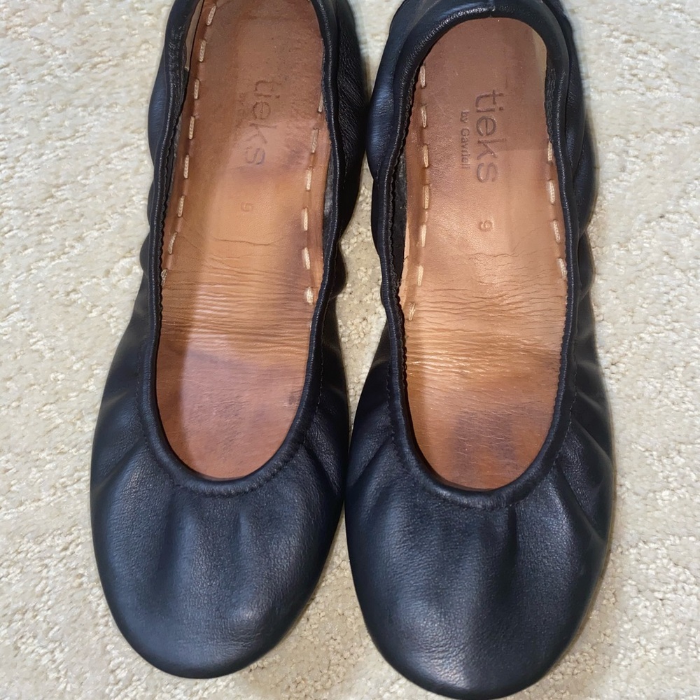 Matte black tieks